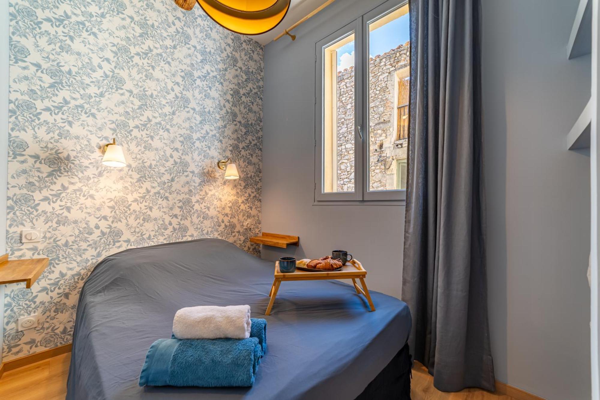 Le Bleu Jean Denim Arenes - Une Nuit A Nîmes Eksteriør bilde